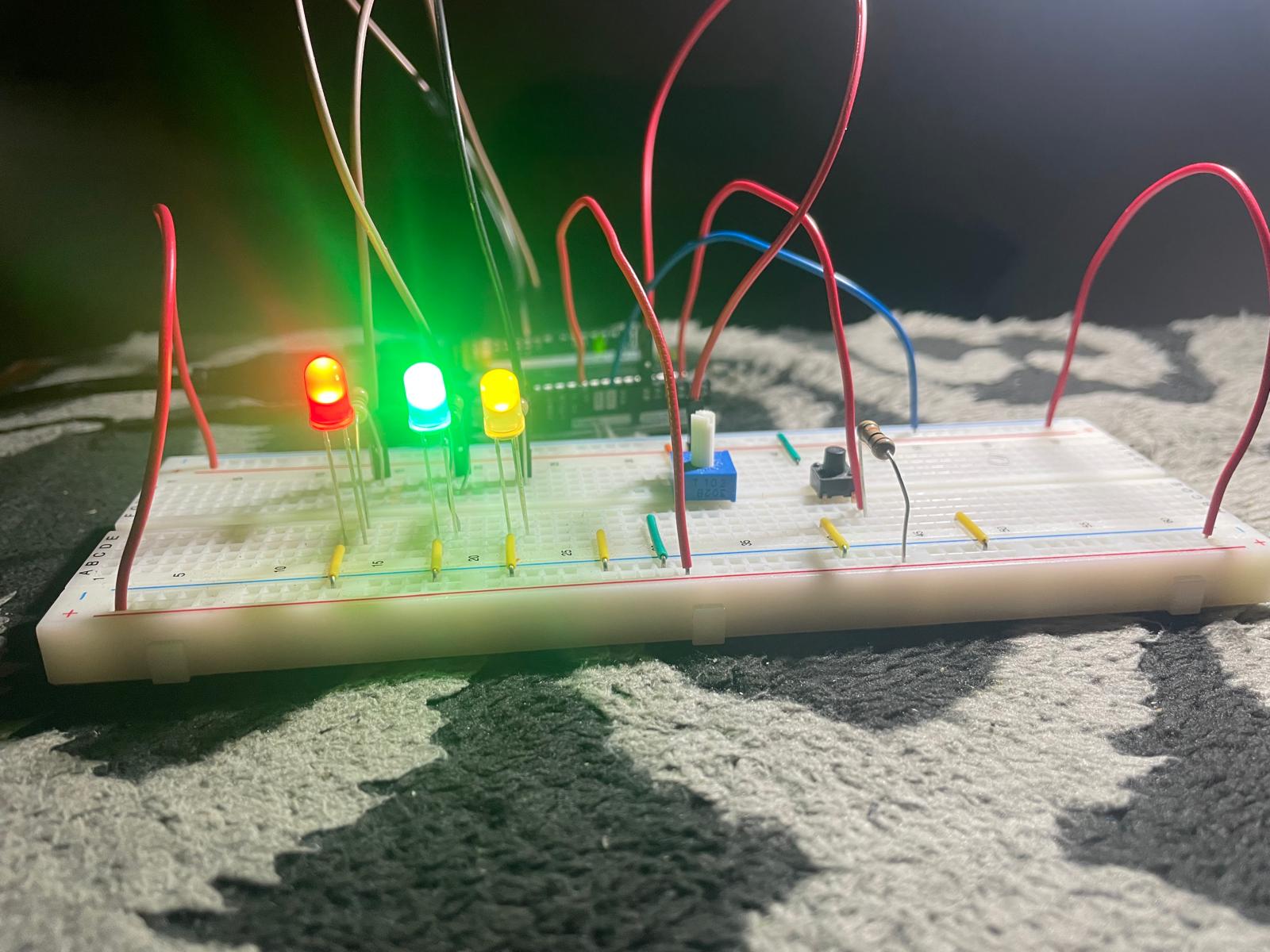 Making A Traffic Light With Arduino FSM
